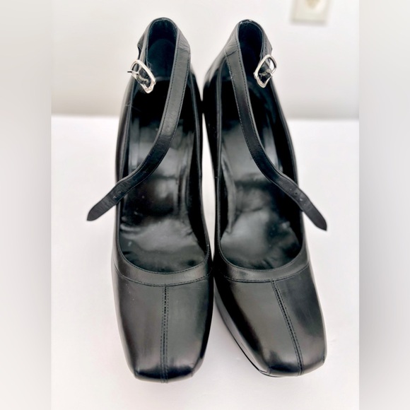 BALENCIAGA DESIGNER BLACK LEATHER PUMPS HAND MADE ITALY ALMOND TOE BUCKLE SZ 7 - Picture 4 of 16